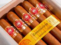 H. Upmann Habanos Specialist Exclusive 2013 packaging